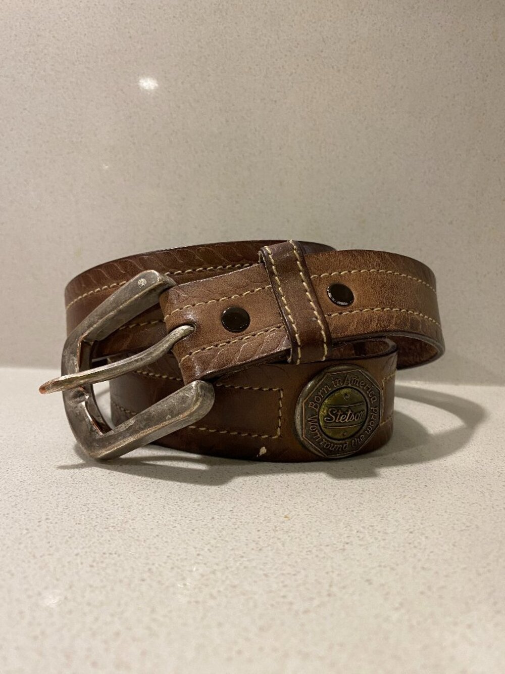 STETSON BROWN GENUINE AMERICAN LEATHER BELT MADE IN CANADA